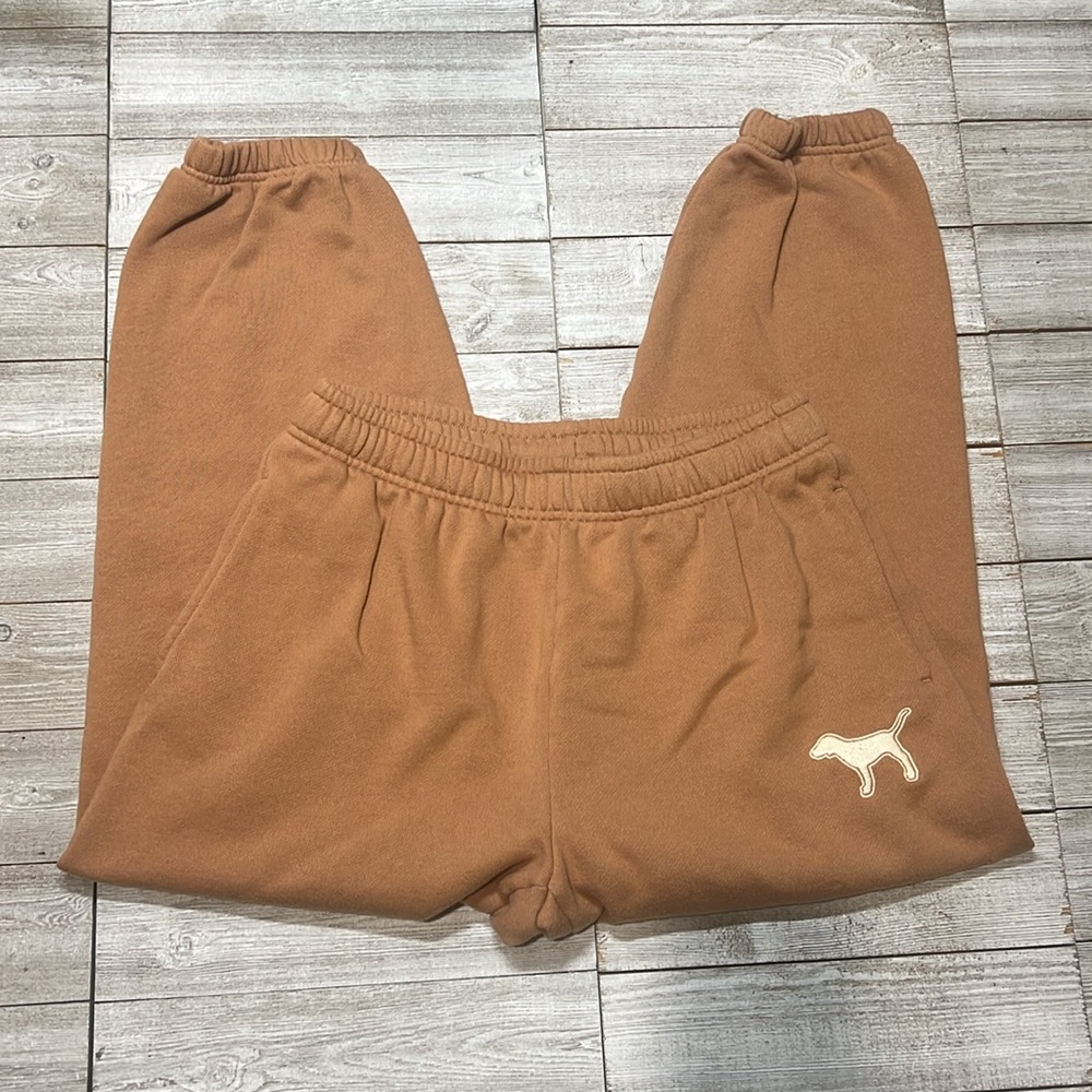 Pink Ivy Campus Sweatpants - Picture 3 of 6